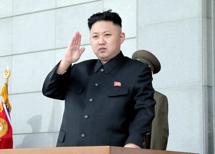 Kim Jong-un, leiðtogi Norður-Kóreu, kom í dag fram opinberlega í fyrsta sinn í rúman mánuð.