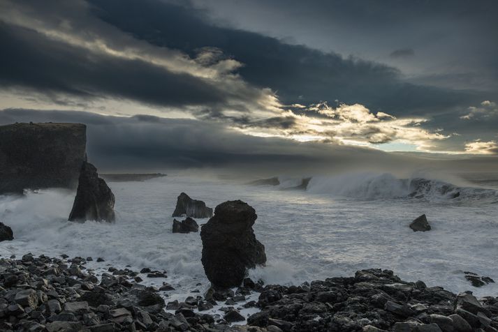 Búist er við miklu hvassviðri á Suðausturlandi í dag.