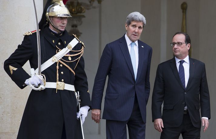 John Kerry og Francois Hollande, forseti Frakklands, funduðu í dag.