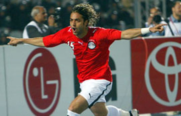 Mido fagnar hér marki sínu fyrir Egypta í kvöld