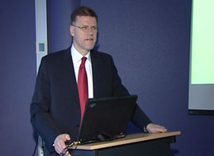 Árni Mathiesen fjármálaráðherra