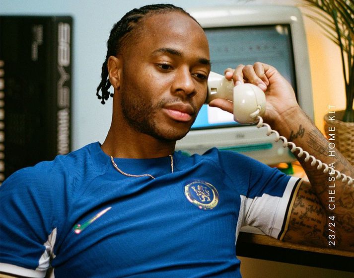 Raheem Sterling í nýja keppnisbúningnum.