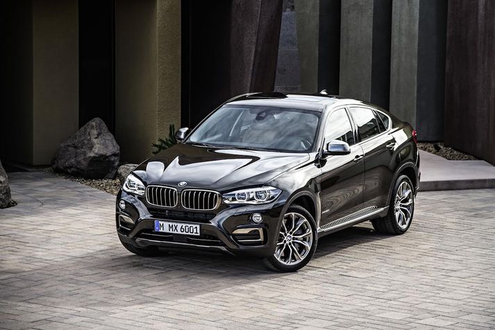 BMW X6.