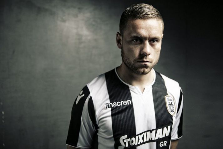 Blikinn Sverrir Ingi Ingason spilar nú í svarthvítum búningi PAOK.