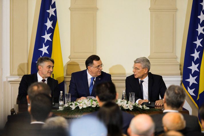 Komsic, Dodik og Dzaferovic. 
Nordicphotos/AFP