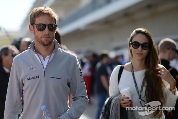 Jenson Button og Jessica Michibata meðan allt lék í lyndi.