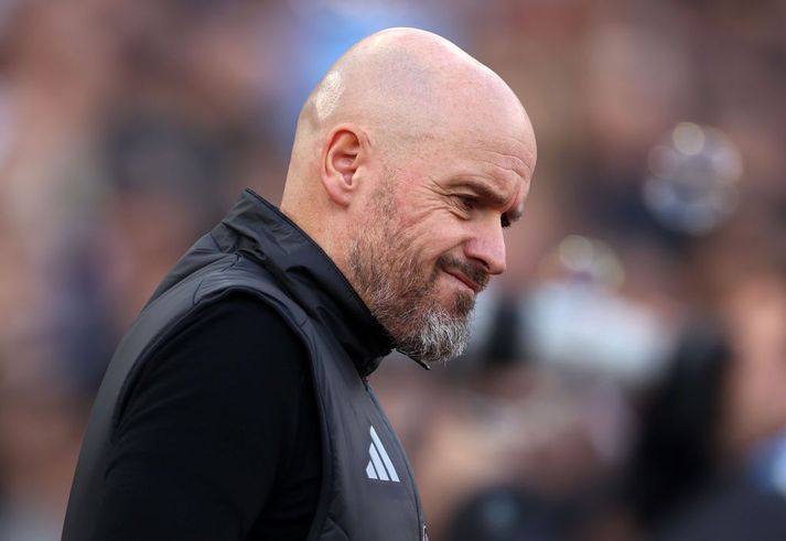 Erik ten Hag vann titil bæði tímabil sín hjá Manchester United, deildabikar og bikar, en gengið í ensku úrvalsdeildinni og Evrópukeppni var langt undir væntingum.