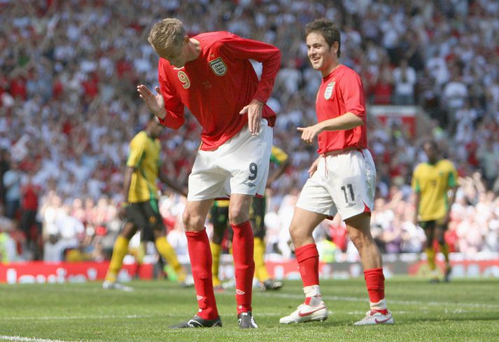 Peter Crouch fagnar mörkum sínum þessa daganna með sérstökum hætti.