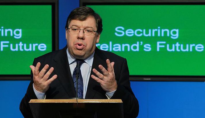 Brian Cowen. Verkalýðsfélög á Írlandi eru óánægð og ætla að mótmæla á laugardag. Mynd/AP