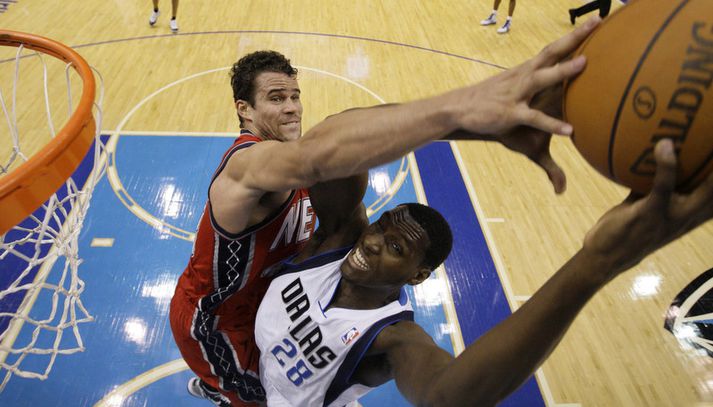 Kris Humphries verst hér Ian Mahinmi.