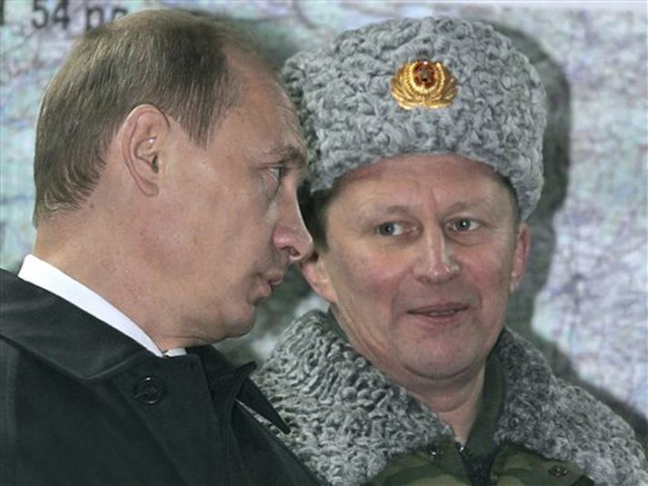 Vladimir Putin og Sergei Ivanov.