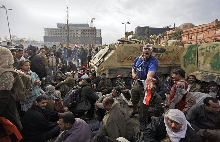 Mótmæli héldu áfram í gær víða um Egyptaland þrettánda daginn í röð.	Fréttablaðið/AP