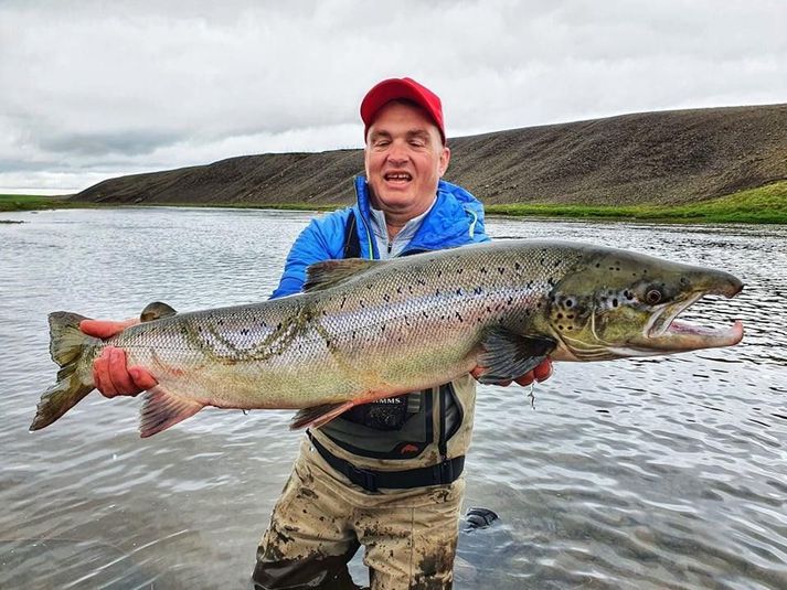 Stefán Sigurðsson með 96 sm lax úr Kristnapolli í Laxá í Dölum