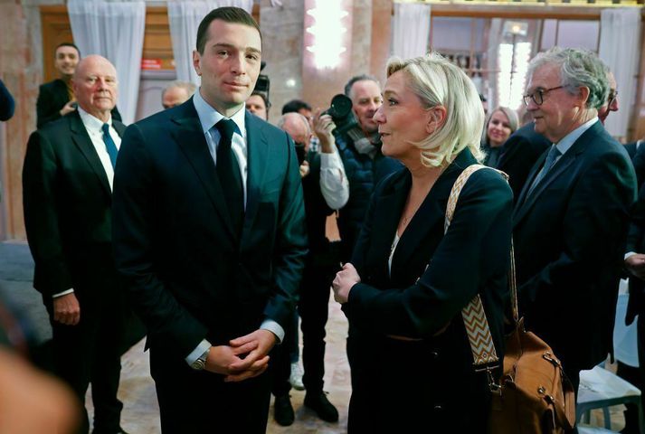 Jordan Bardella ásamt Marine Le Pen.