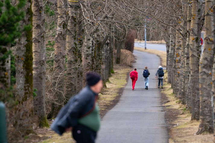 Hitatölur í dag eru þokkalegar miðað við árstíma þar sem hiti verður á bilinu þrjú til tíu stig.