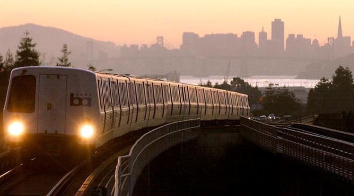 Þetta er þriðja árásin á viku sem leiðir til dauða farþega í hraðvagnakerfi San Francisco.