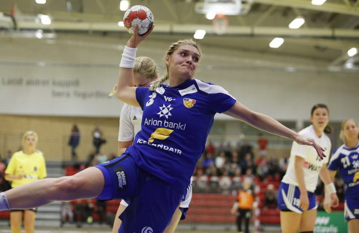 Arna Sif Pálsdóttir skoraði tvö fyrir Ísland í kvöld.