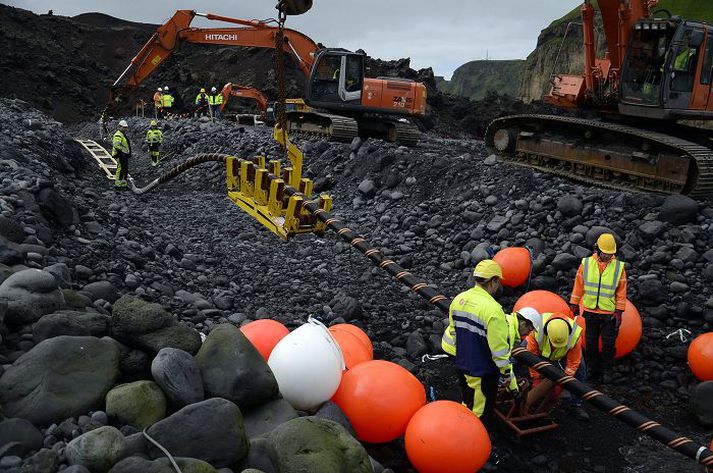 Landsneti er gert að skoða lagningu jarðstrengs til jafns við loftlínu hvað varðar Kröflulínu 3. Landvernd fagnar úrskurðinum.