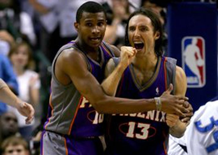 Leandro Barbosa og Steve Nash voru góðir í liði Phoenix í nótt