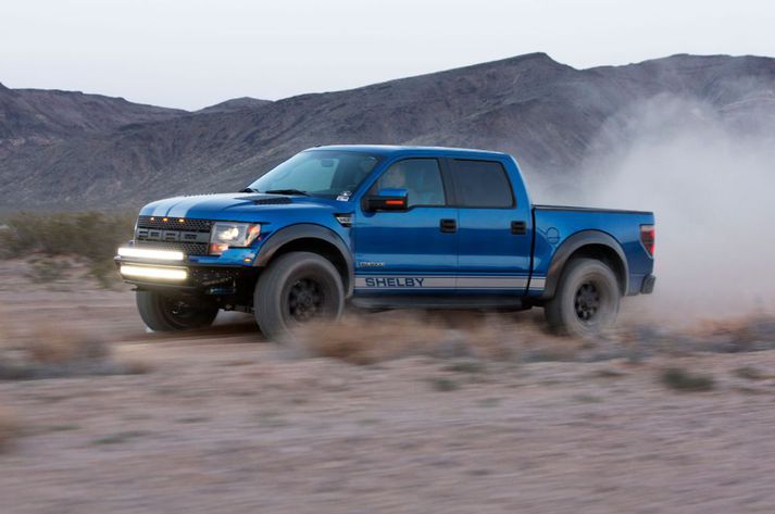 Shelby Ford F-150 Raptor ætti að komast um ófærurnar og það hratt.