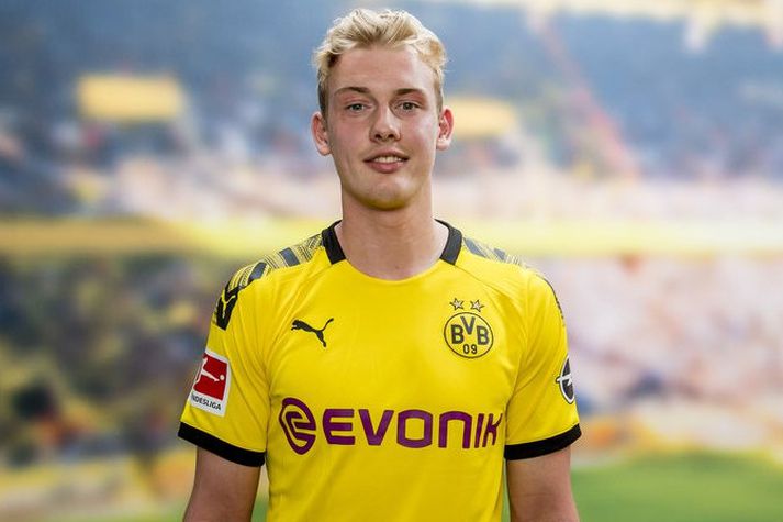 Julian Brandt í búningi Borussia Dortmund.