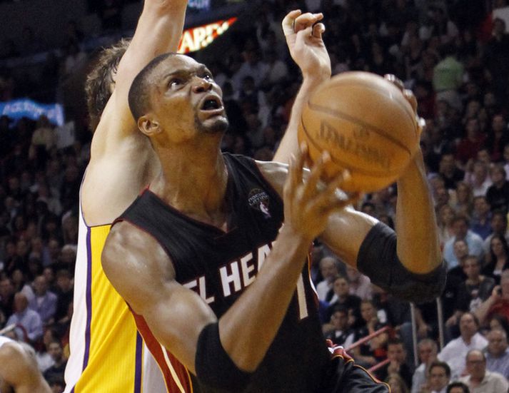 Chris Bosh var öflugur í nótt.