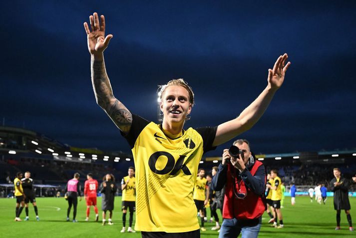 Elías Már Ómarsson var í fremstu víglínu hjá NAC Breda í dag eins og vanalega.