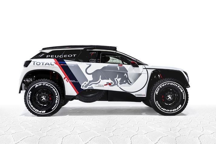 Reffilegur Dakar-bíll hjá Peugeot.