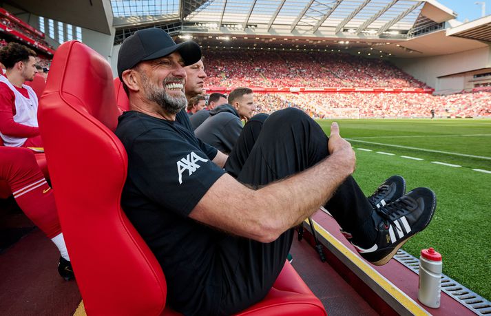 Jürgen Klopp sést hér stýra Liverpool liðinu í síðasta sinn í leik á móti Wolverhampton Wanderers á Anfield í maí síðastliðnum.