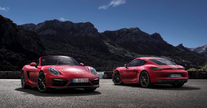 Nýir Porsche Boxster og Cayman (sá með harða þakinu)