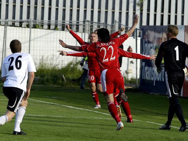 Liðsmenn FK Aktobe fagna einu marka sinna í Kaplakrika.