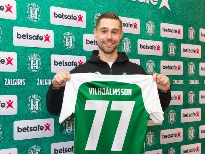 Árni gekk til liðs við Zalgiris í febrúar.