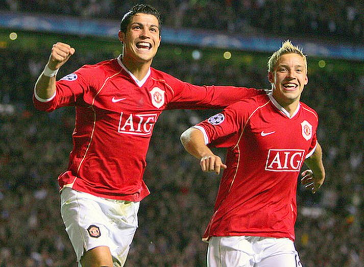 Cristiano Ronaldo og Alan Smith fagna marki í leik með Manchester United í Meistaradeild Evrópu.