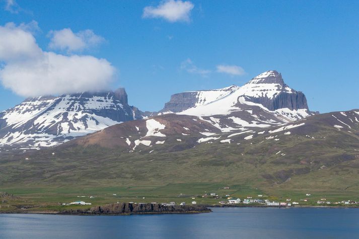 Það er ráðlegt að fara með gát vegna vinds á Austfjörðum og Suðausturlandi í dag.