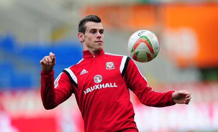 Gareth Bale sýnir takta á æfingu með velska landsliðinu í Cardiff í dag.