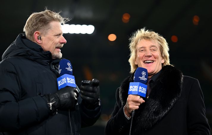 Rod Stewart ræddi við Peter Schmeichel fyrir leik Celtic og Bayern Munchen í Meistaradeild Evrópu í gær. Rod var í stuði, vægt til orða tekið.