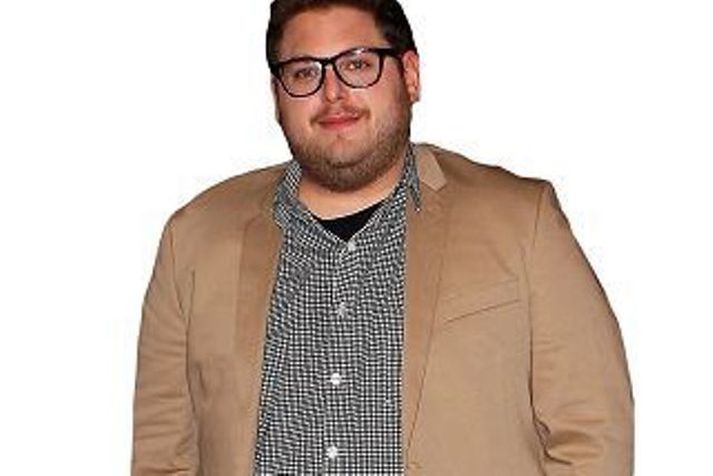 í aðalhlutverkum Jonah Hill leikur iðjuleysingja í gamanmyndinni The Sitter en Jude Law og Robert Downey eru Dr. Watson og Sherlock Holmes í annað sinn.