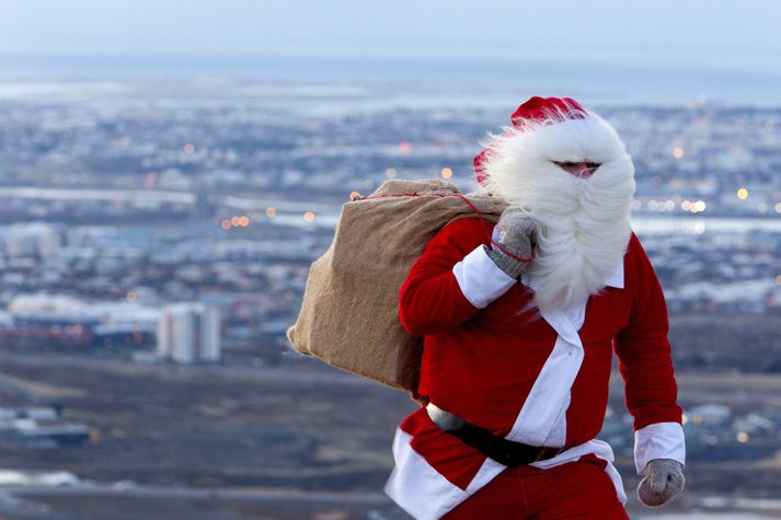 Jólasveinninn mætir á þrettándagleði í Kjós.