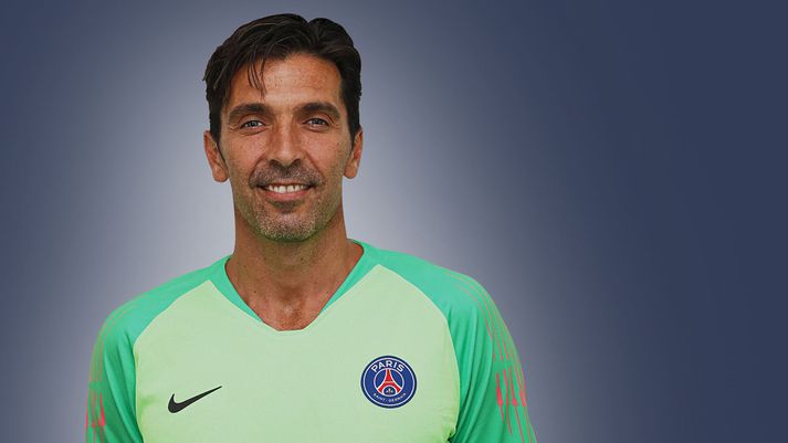 Buffon í búningi PSG