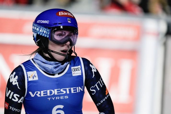 Mikaela Shiffrin þarf tíma til að jafna sig andlega eftir slysið í nóvember.