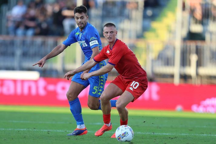 Albert Guðmundsson á ferðinni gegn Empoli í dag.