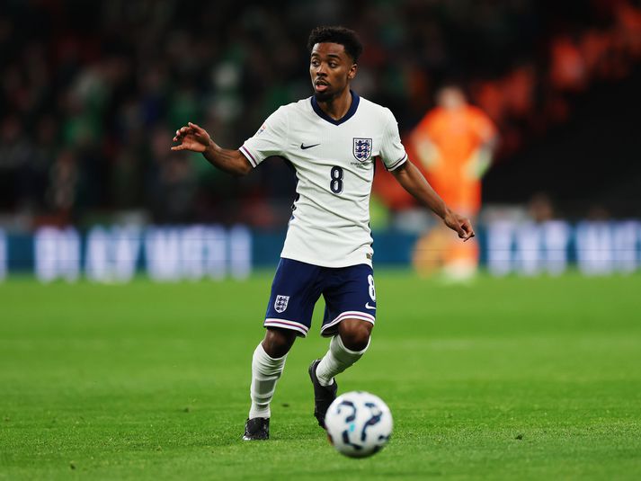 Angel Gomes í leik með enska landsliðinu.