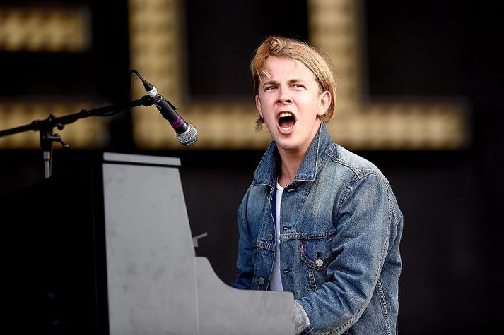 Tónlistarmaðurinn Tom Odell kemur fram í Eldborgarsalnum í Hörpu í kvöld. Hann ætlar að flytja nýtt efni í bland við eldra.