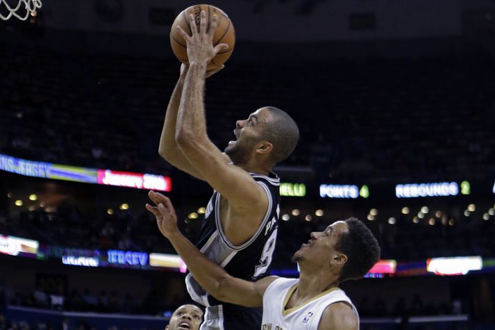 Tony Parker fór mikinn í nótt.