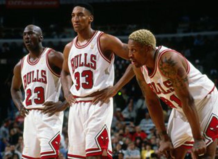 Michael Jordan er hér ásamt Scottie Pippen og Dennis Rodman í leik um miðjan tíunda áratuginn