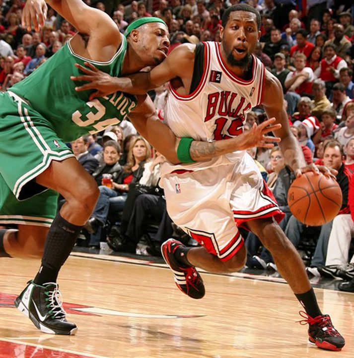 John Salmons skoraði 35 stig fyrir Chicago í nótt