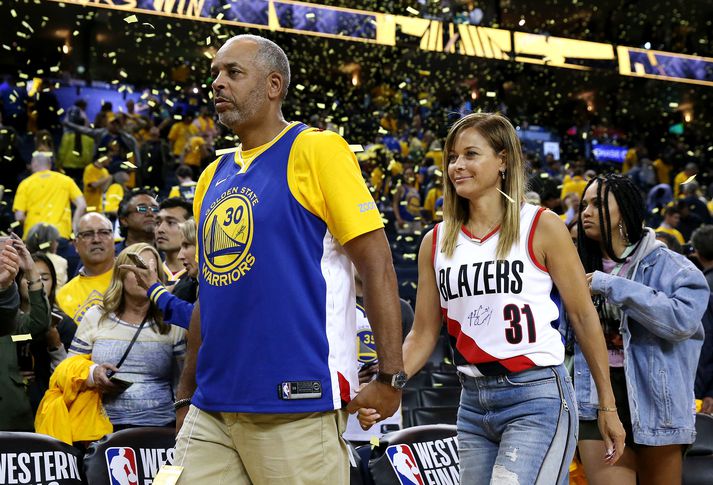 Dell og Sonya Curry á leik Golden State Warriors og Portland Trail Blazers í úrslitum Vesturdeildar NBA 2019 þar sem synir þeirra, Stephen og Seth, mættust.