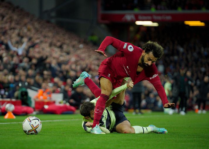 Manchester City og Liverpool eigast við í 16-liða úrslitum enska deildarbikarsins.