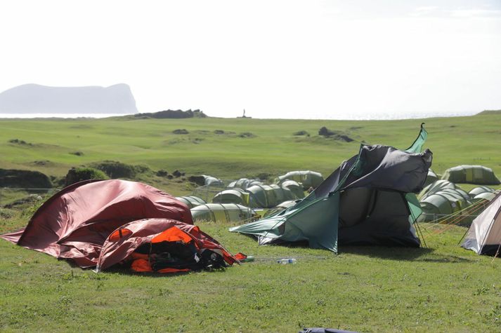 Hvasst hefur verið í Vestmannaeyjum það sem af er verslunarmannahelgar. Önnur gul viðvörun tekur gildi þar um miðjan daginn.