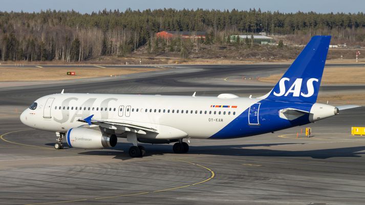 SAS-flugvél af gerðinni Airbus A320.